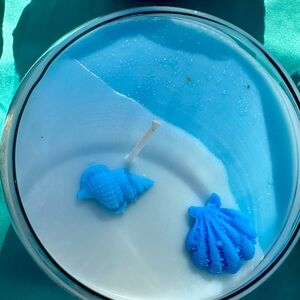Sandy shores ocean candle